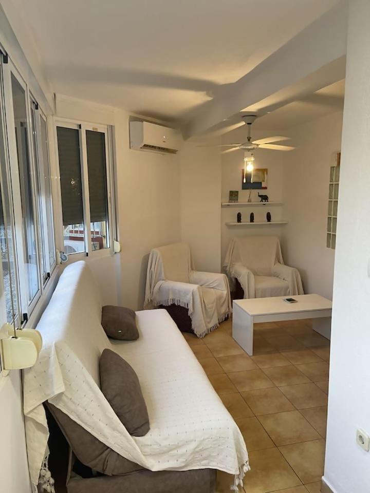 Apartamento Centrico Plazamar 4 Piscina Torre Del Mar Luaran gambar