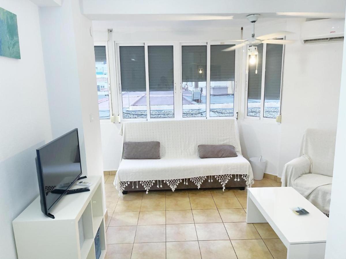 Apartamento Centrico Plazamar 4 Piscina Torre Del Mar Luaran gambar