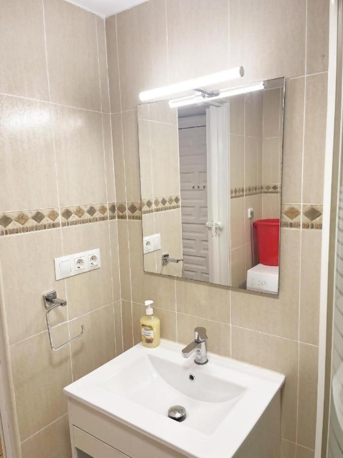 Apartamento Centrico Plazamar 4 Piscina Torre Del Mar Luaran gambar